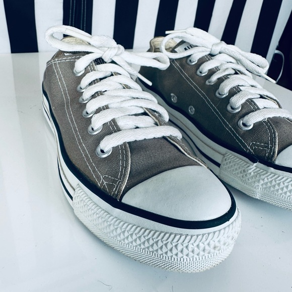 Converse All Stars Vintage Made in USA Low Top Sneakers in Gray - Picture 10 of 10